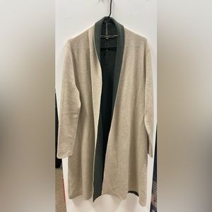 Max sport long sleeved shawl, olive green and tan